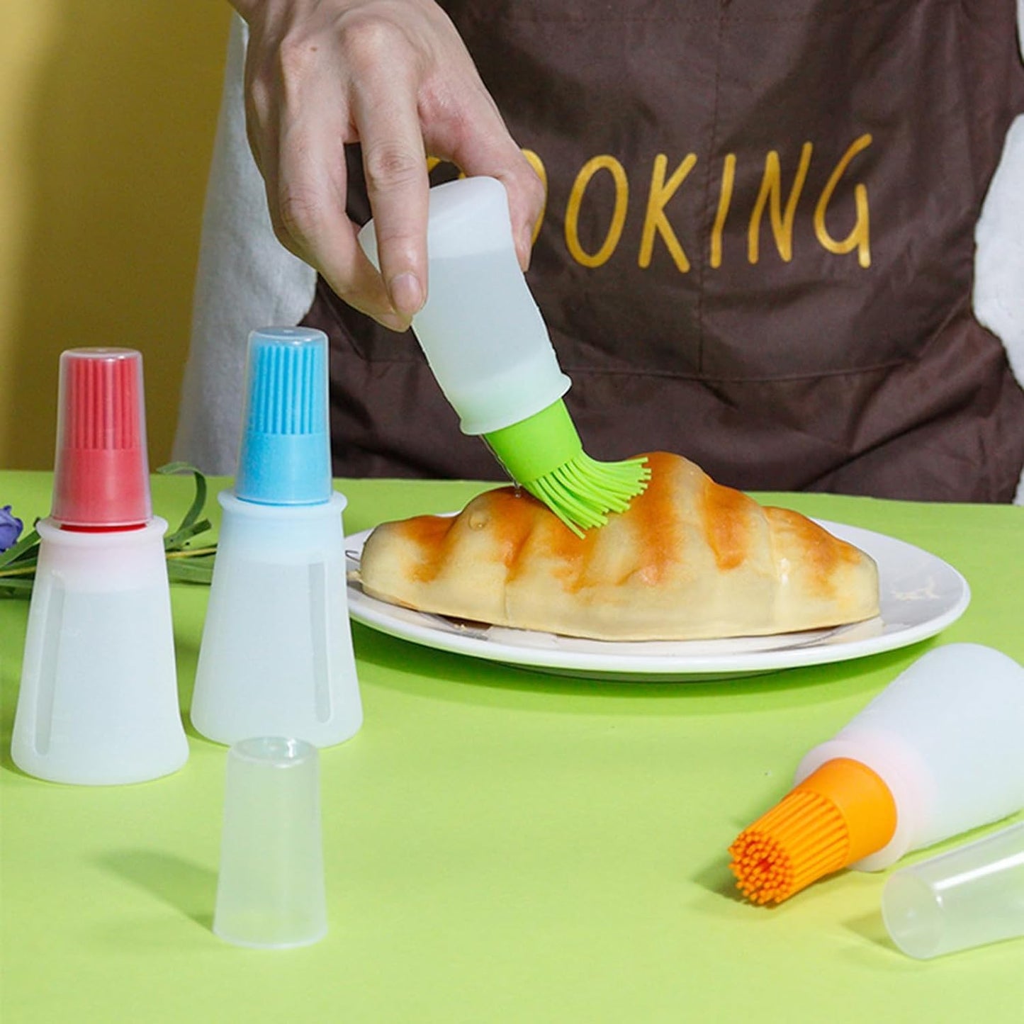 Silicone oil bottle brush