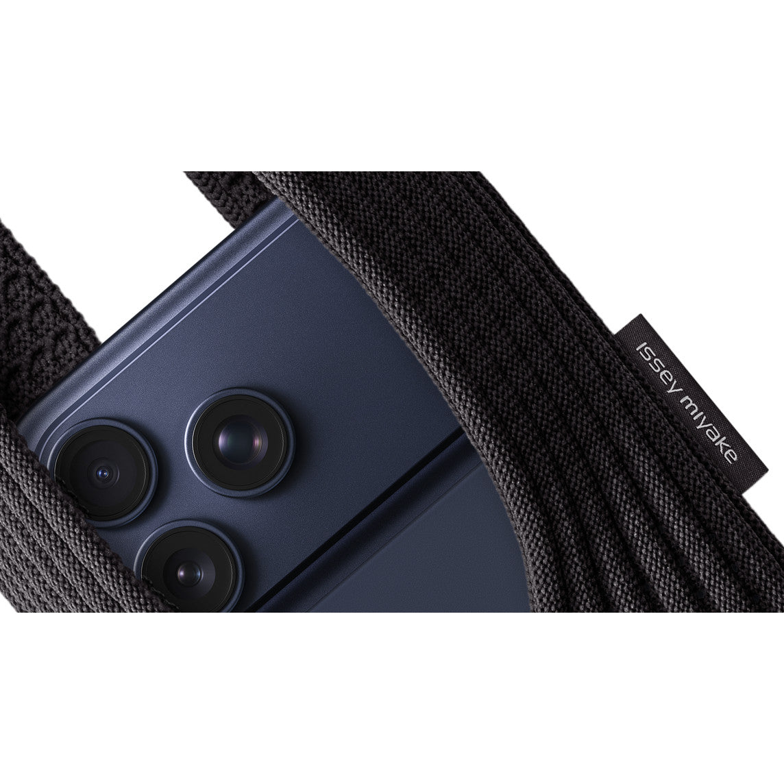 iPhone Pocket by ISSEY MIYAKE